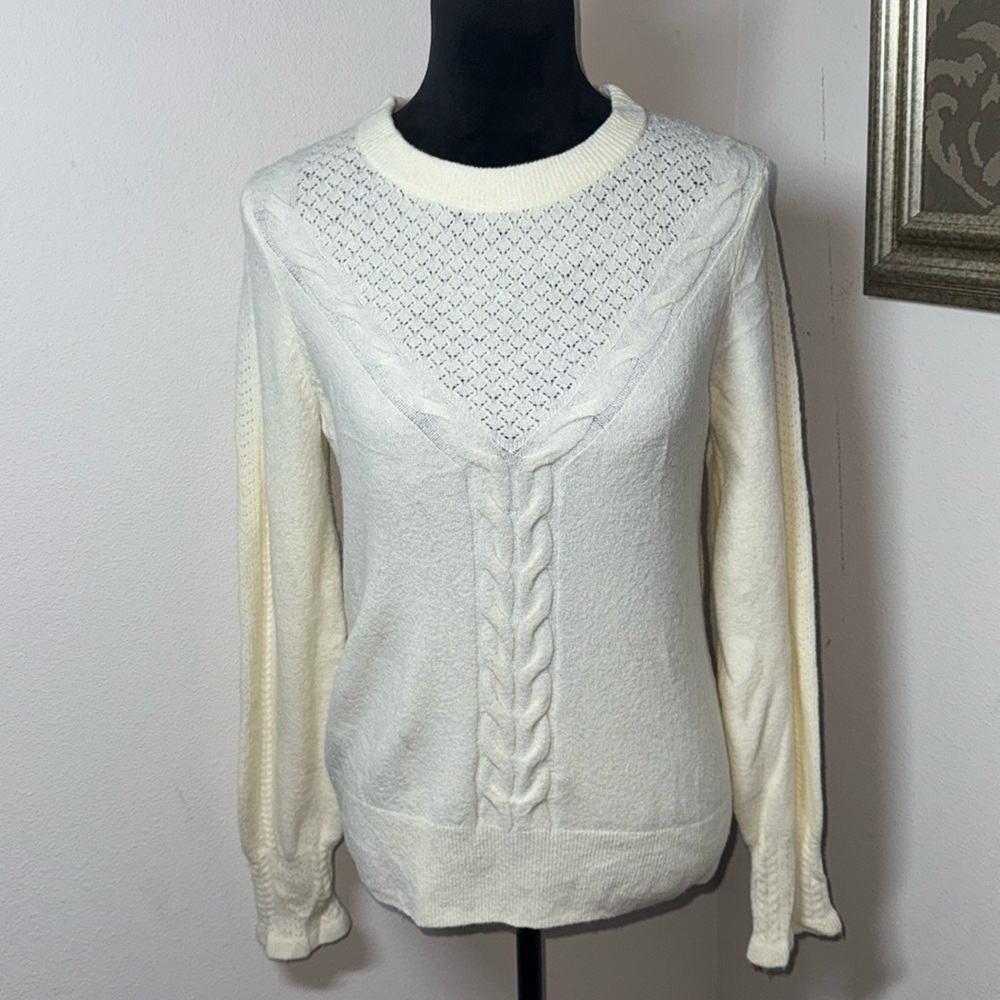 Talbots ivory crewneck pullover ruffle wrists women’s sweater‎ Sz S